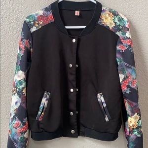 Black floral bomber jacket. Size XXL.